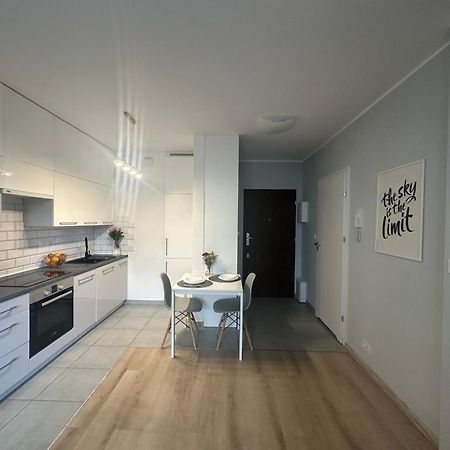 Cosy Apartment Near To The Chopin'S Airport Cybernetyki 2C Warsawa Bagian luar foto